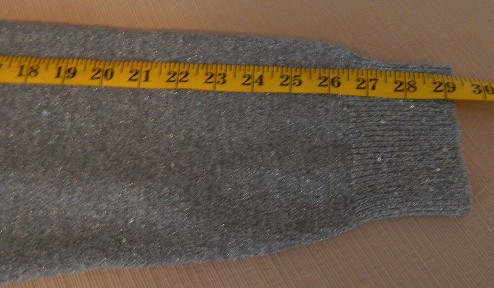 Women's Time And Tru V Neck Sequin Sweater GRAY Pullover Size XL (16-18) NWT - Picture 14 of 16